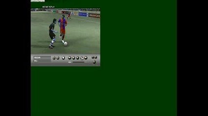 Ronaldihno Прави Rabona Na Uefa