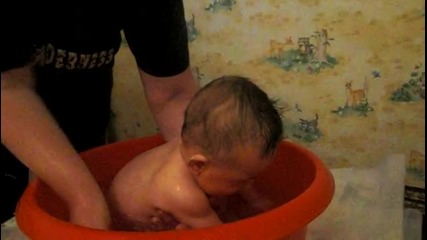Вече ме къпят седнал ;) ) )