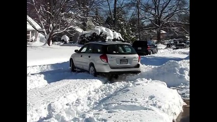 Subaru Outback срещу сняг.кой ли ще победи? 