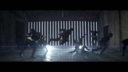 Chris Brown - Turn Up The Music [oficial video]