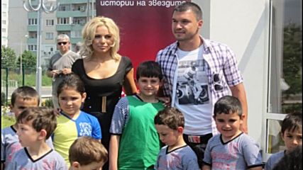 Алисия отрече слуховете, че с Валери работят за второ дете и се готвят за сватба