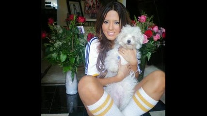 Nichole And Natalie From Girlicious