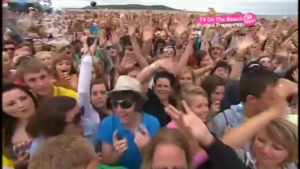 Alexandra Burke - Start Without You ( T4 On The Beach Live ) 