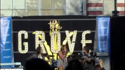 Miley Cyrus Performs Climb at Make a Wish Foundations World Wish Day (bop & Tiger Beat) 