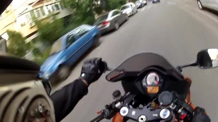 Honda Cbr 1000 Rr & Suzuki Sv1000s tailing a Lamborghini Murcielago