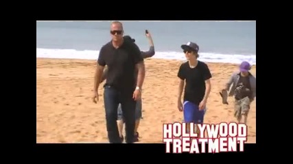 Justin Bieber hits Sydney s Palm Beach 