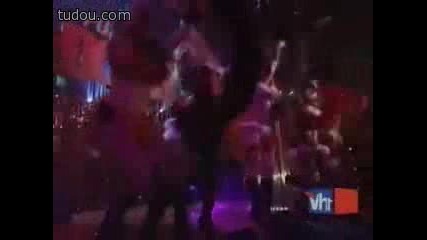 Pussycat Dolls – Santa Baby