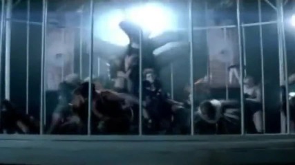 Miley Cyrus - Cant Be Tamed Official Music Video (високо качество) 