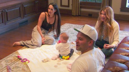 The Bella Family support Nikki during her breakup with John Cena: Total Bellas Bonus Clip, June 3, 2018