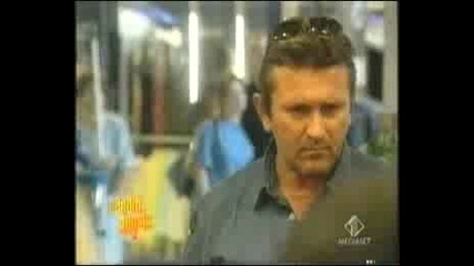 Много къса поличка, всеки там гледа