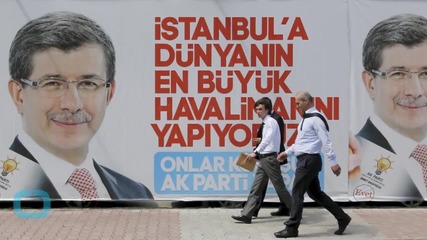 Stalling Economy Hurts Turkey's AK Party Ahead of Election