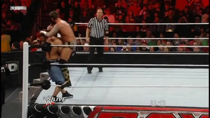 Cm Punk - Turnbuckle Shinning Wizard + Running Bulldog