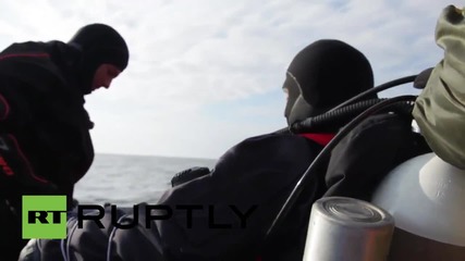 Russia: Has the Geographical Society set a new diving record?
