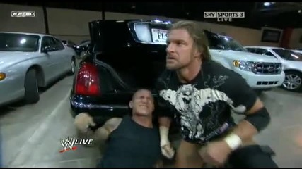 Wwe Raw 6 22 09 - Triple H attacks Randy Orton