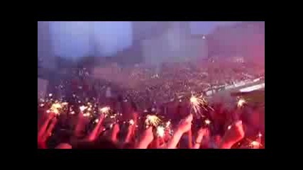 Огнено шоу в Перм на стадиона на Амкар срешу Фулъм
