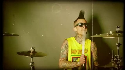 Travis Barker feat. Swizz Beatz & Rick Ross & Lil` Wayne - Can A Drummer Get Some ( Remix ) * H Q *