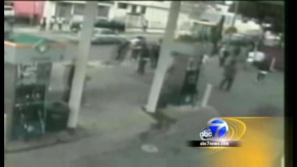 40 Vallejo High School Students Wash Man Up After He Tried To Confront A Gang Of Kids! 