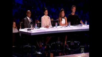 Чаровно момиче вдигна публиката и журито на крака !! X - Factor - U S !!