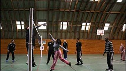 Женски затвор приюти волейболисти