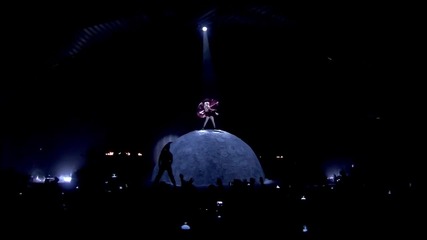 Lady Gaga - Marry The Night (live - Ema 2011 Belfast)