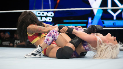 Candice LeRae vs. Nicole Savoy - Second-Round Match: Mae Young Classic, Sept. 4, 2017