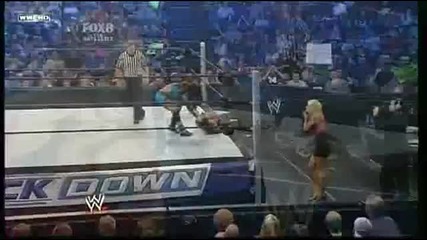 Smackdown 11/09/09 Melina vs Layla, Michelle удря Мелина