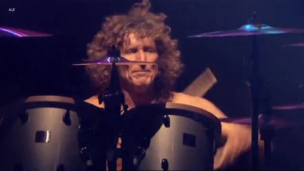 Whitesnake - Ain't No Love in the Heart ( Оf the City 2004 Live Video)