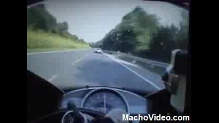 Bugatti Veyron vs. Yamaha R1 Racing Down Moterway
