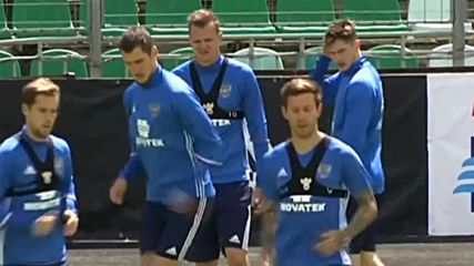 Групата на Русия вдъхновява Слутцкий