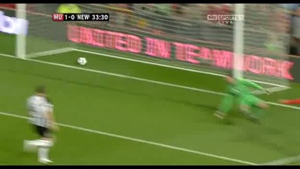 Манчестър Юнайтед 1 - 0 Нюкясъл Юнайтед Гола на Бербатов 
