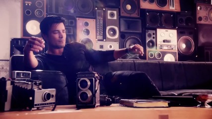 Chayanne - Humanos a Marte ( Official Video)