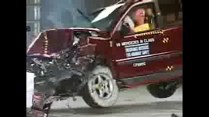Mercedes Benz M Class Crash Test