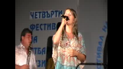 орк.млади тракийци на фестивала в Раднево 2009 - част 3