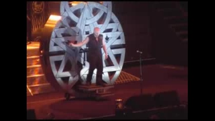 Disturbed - Voices and intro - live at Izod center 22.04.09
