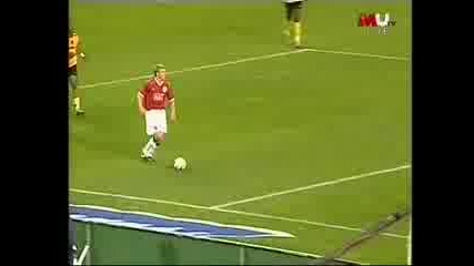 Kaiser Chiefs 0 - 1 Manchester United Dong F