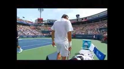 Roger Federer - Amazing Shot