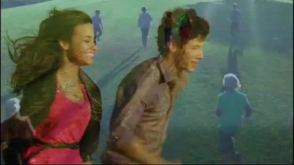 Demi, joe, Nick, Kevin, Selena, Miley - Send It On (visoko ka4estvo)