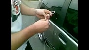 Как се отключва кола без ключ за 10 сек.