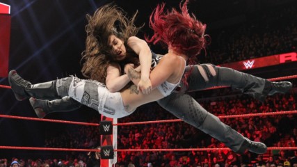 Nikki Cross vs. Ruby Riott: Raw, Feb. 11, 2019