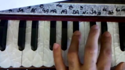 Learn how to play harmonium 04 Gaura Arati
