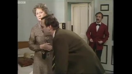 A room with a view - Fawlty Towers - Bbc 