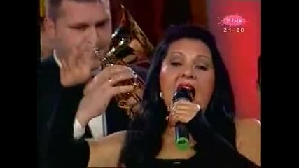 Usnija Redzepova - Zivote moj (bozic 2010.) .mpg 