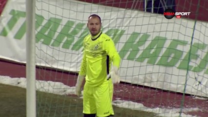 Макенджиев над всички под рамката в 23-ия кръг в Първа лига