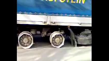 Камион кара по джанти