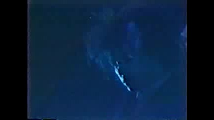 The Cure - A Forest (live in Japan 1984)