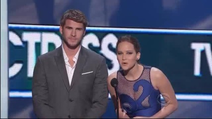 Nina Dobrev Wins Pca for Tv Drama Actress