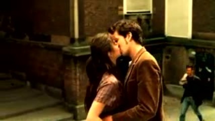 Love Me If You Dare (jeux denfants) - Official Trailer