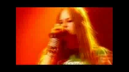 Avril Lavigne - Losing Grip Live