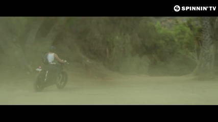 Страхотийска !!! Michael Woods feat. Lauren Dyson - In Your Arms (official Music Video)
