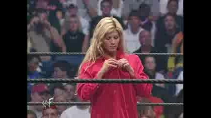 W W F No Mercy - Stacy Keibler vs Torrie Wilson ( Lingerie Match )